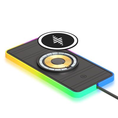좋은 가격 RGB LED 라이트와 함께 자석 무선 자동차 충전기 퀴 폰 및 이어폰 충전 - 15W 전력 온라인으로